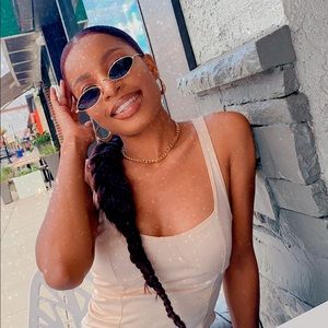 Meet your Posher, Annie